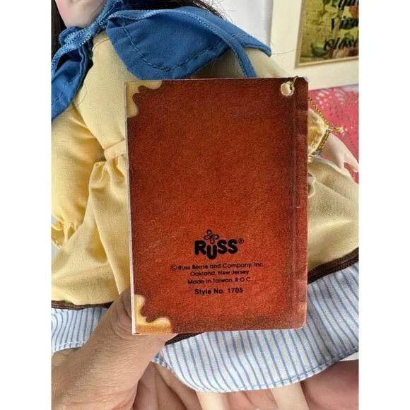 Vintage Russ Berrie Fairytales Mary Had A Little Lamb Porcelain Doll #1705 - Picture 6 of 11